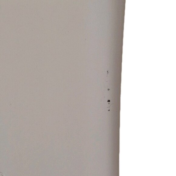 Microsoft Xbox 360 Slim White Console ONLY NO HARD DRIVE - Picture 3 of 8